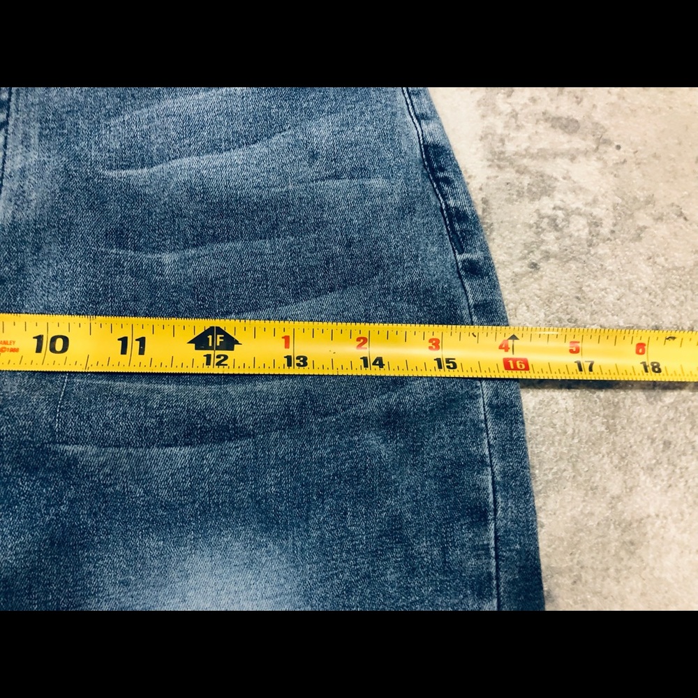 🎉HP x 2🎉High Waist Distressed Skinny Crops-Jian & Feng -Measurements in Pics - Picture 9 of 15